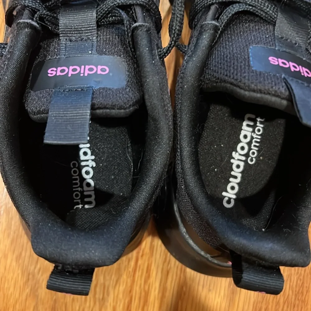 EUC Women’s Adidas Cloudfoam Sneakers - Picture 12 of 13